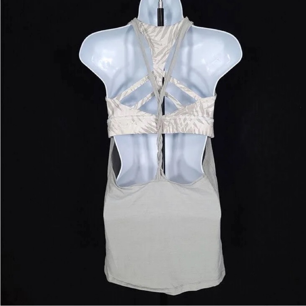 Lululemon twist and toil top size 4